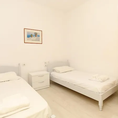 Erlind Apartman